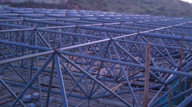 南宁概述网架加工中对钢材的质量的过细恳求